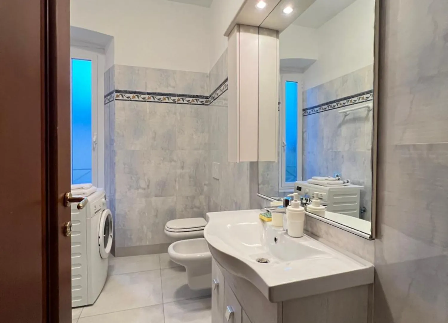 Vicino Al Mare In Centro Sulla Nuova Pista Ciclabile Apartment Imperia