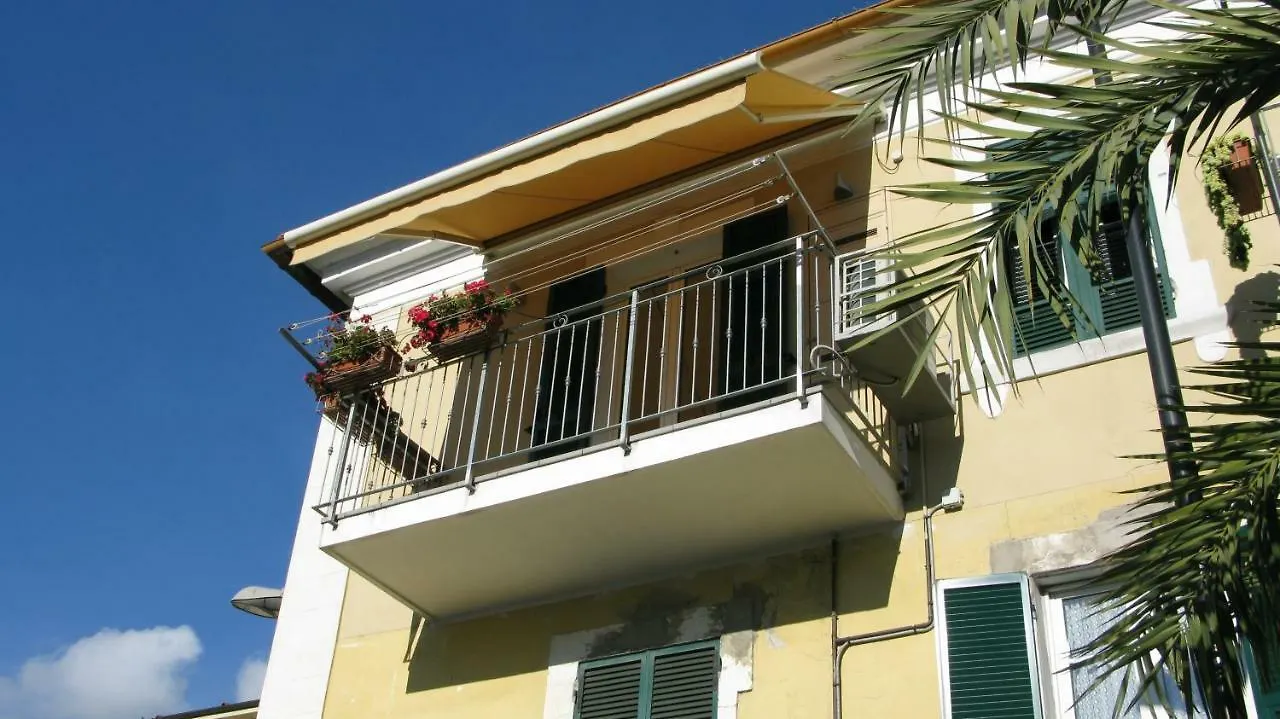 Vicino Al Mare In Centro Sulla Nuova Pista Ciclabile Apartment Imperia