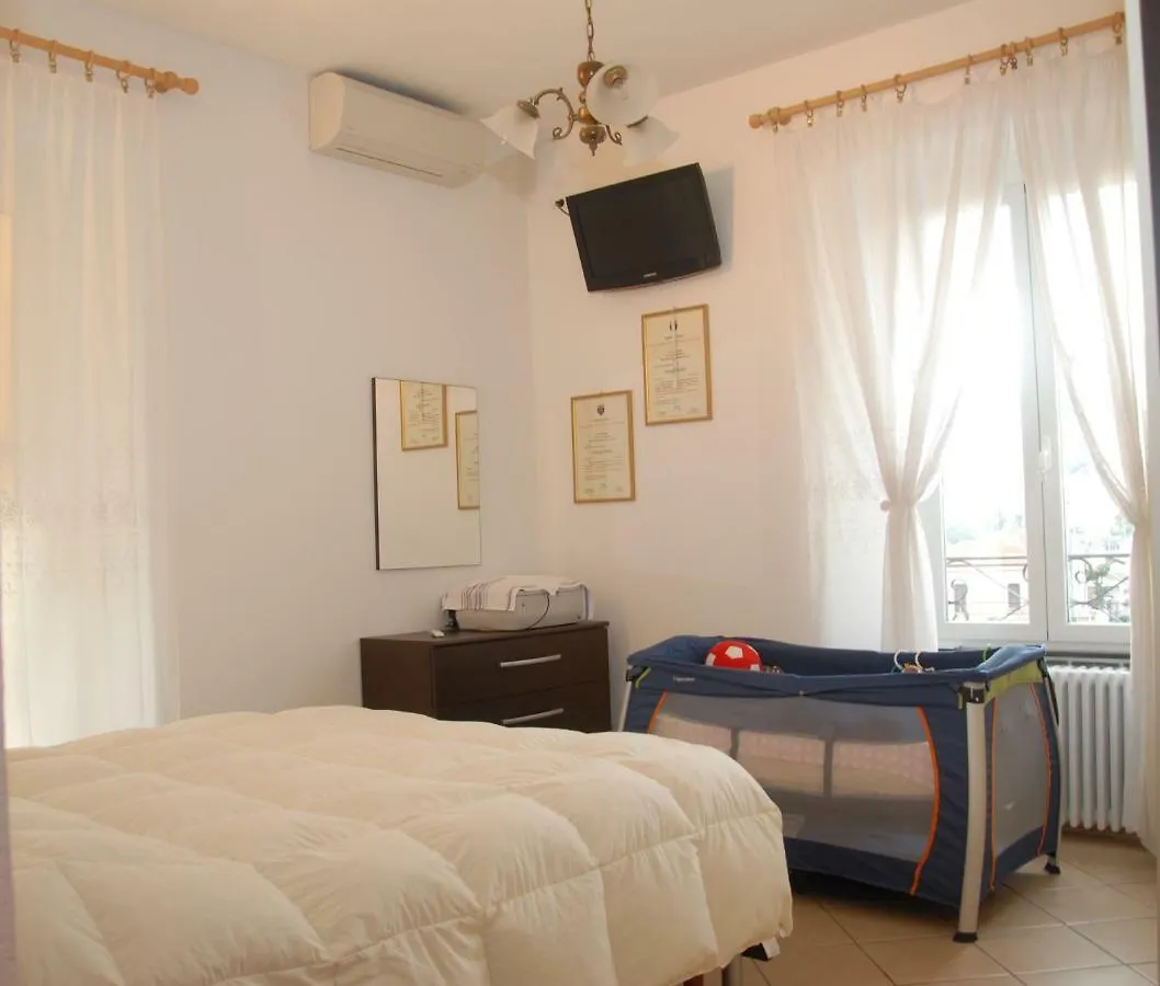 Vicino Al Mare In Centro Sulla Nuova Pista Ciclabile Apartment Imperia